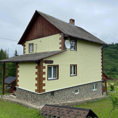 Родинна Оселя سلافسكي المظهر الخارجي الصورة